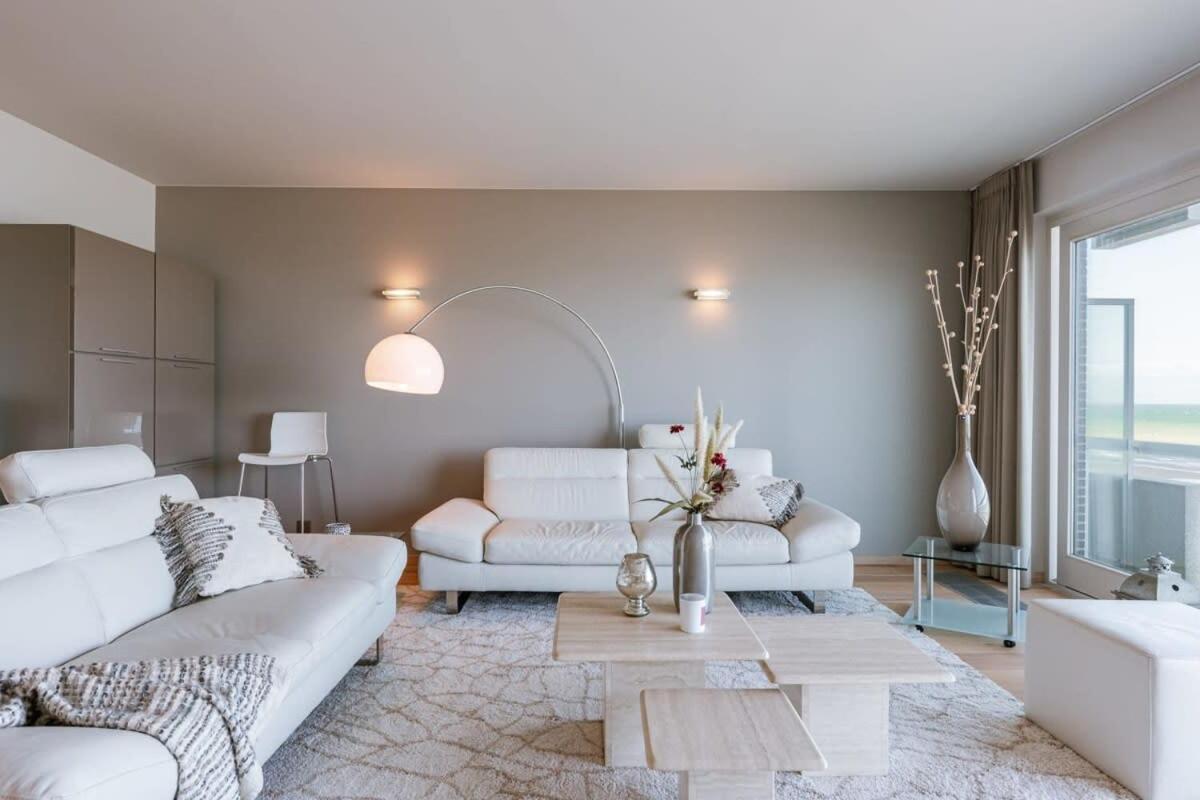 Huswell - Apartment With Stunning Sea View In Middelkerke Bagian luar foto