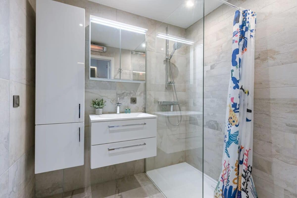 Huswell - Apartment With Stunning Sea View In Middelkerke Bagian luar foto
